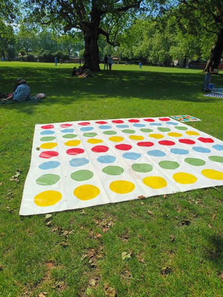 Gigantic Twister Mat
Measure 300cm by 300cm