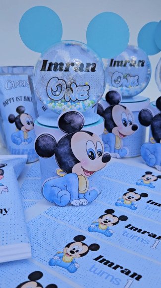 These Pringles Cans are perfect to adding that special touch to your little one's parties!
They can be personalised with any theme, adding name and age. Pricing is for a Set of 6 or 12 cans.