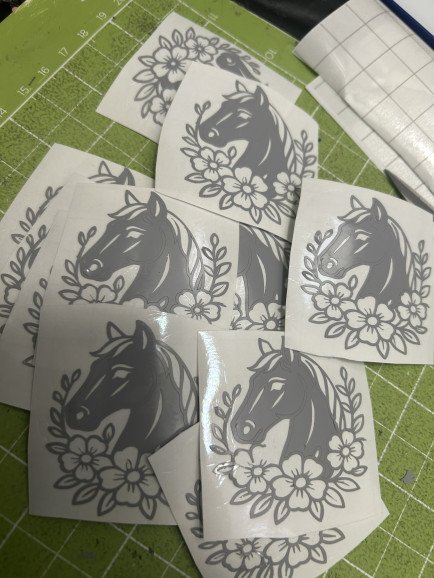 A design template of horse vinyls I made children can use to design and decorate their mirrors, pin and badges and keyrings.