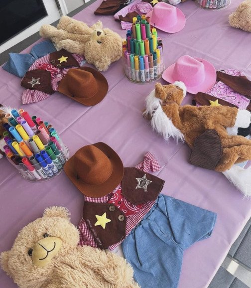 Looking for a unique party experience? We bring hands-on crafting fun to all your events with live craft stations and DIY