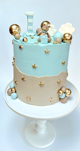 6” Faultline cake with 25 servings