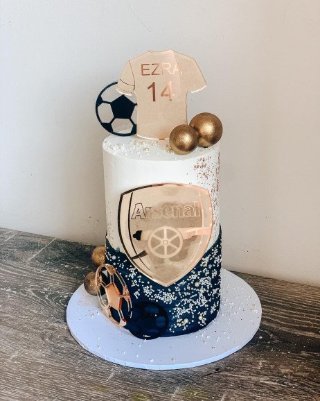 Classy cake for a teen football fans birthday!