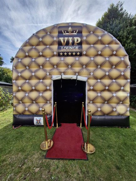 Gold VIP Inflatable Nightclub Premium
Introducing the Gold VIP Inflatable Nightclub Premium Package: Your Ticket to Luxury and Fun!