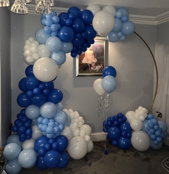 Blue balloon hoop