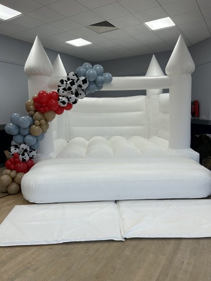 12ft bouncy castle