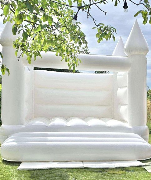Our large adult wedding castle 15ft x 15ft