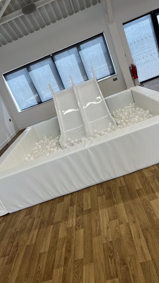 9ft ball pit with slides