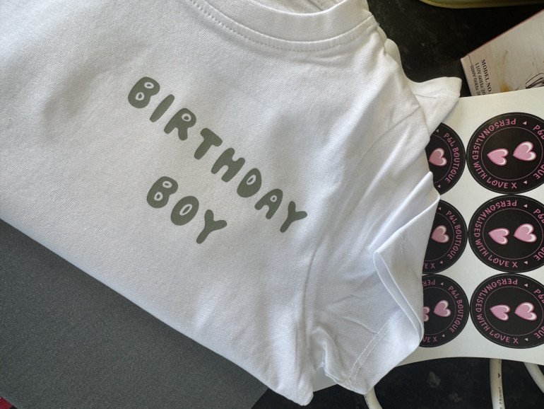 Birthday boy, plain and simple design but very effective. Can be changed to girl, with many T-shirt colour options available, and many vinyl colours to choose from.