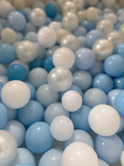 Blue style ball pit to link to your theme or event colour. This is beautiful for an under the sea birthday or a pastel blue wedding!