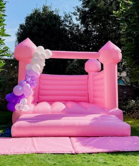 Binky the Pinky is our pastel pink Bouncer and a real crowd pleaser.  Perfect for all those Princess and Barbie themed parties, especially when pink is your colour scheme and dream!