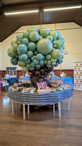 Bespoke Balloon Tree Centre Piece