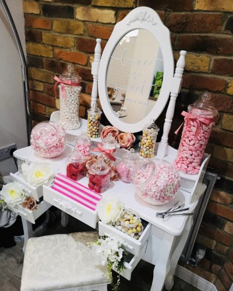 Beautiful sweetie table for hire. How fantastic would this be for any occasion