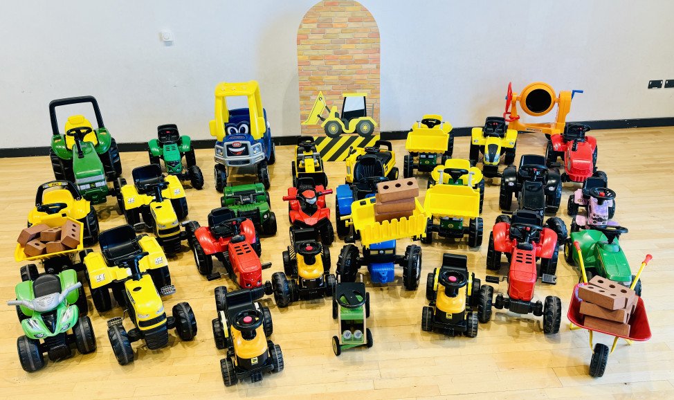We do tractor themed parties! 🚜