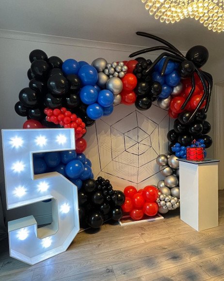Balloon hoop, 4ft LED number and cake plinth