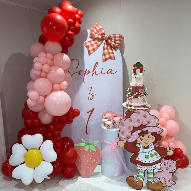All that glitters luxe events - balloons displays for all occasions!