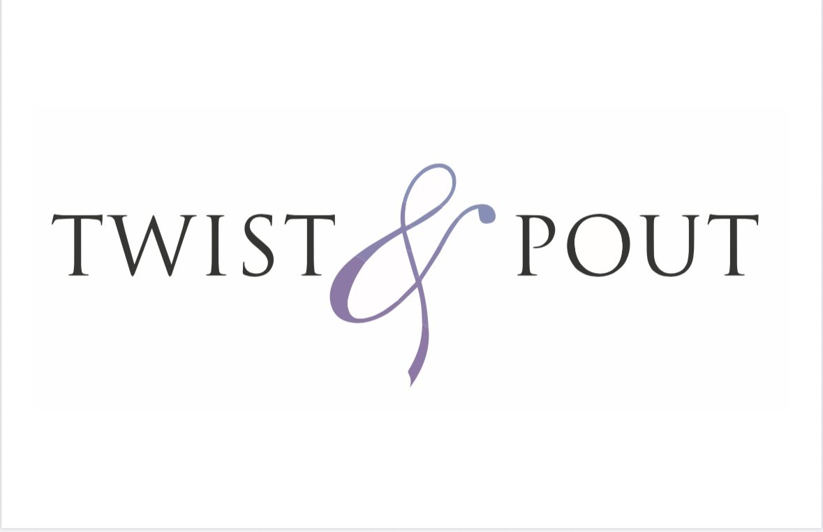 Twist & Pout